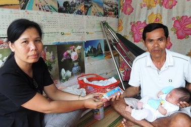 Quỹ Nhân ái hỗ trợ 5 triệu đồng đến với hoàn cảnh “mẹ mất để con được sống”