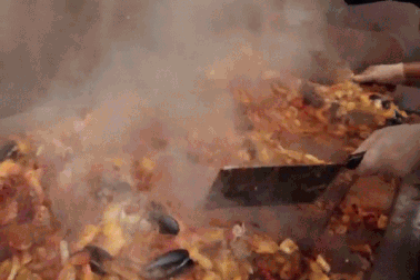 Choáng với khay hải sản khổng lồ nặng 50 kg giá gần 70 triệu đồng