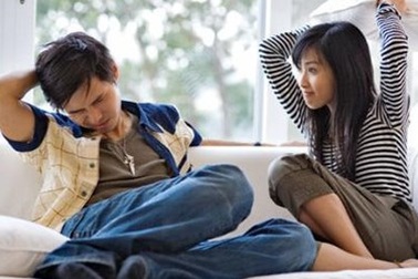 Vợ biến cuộc sống thành địa ngục vì nghi ngờ chồng cặp bồ