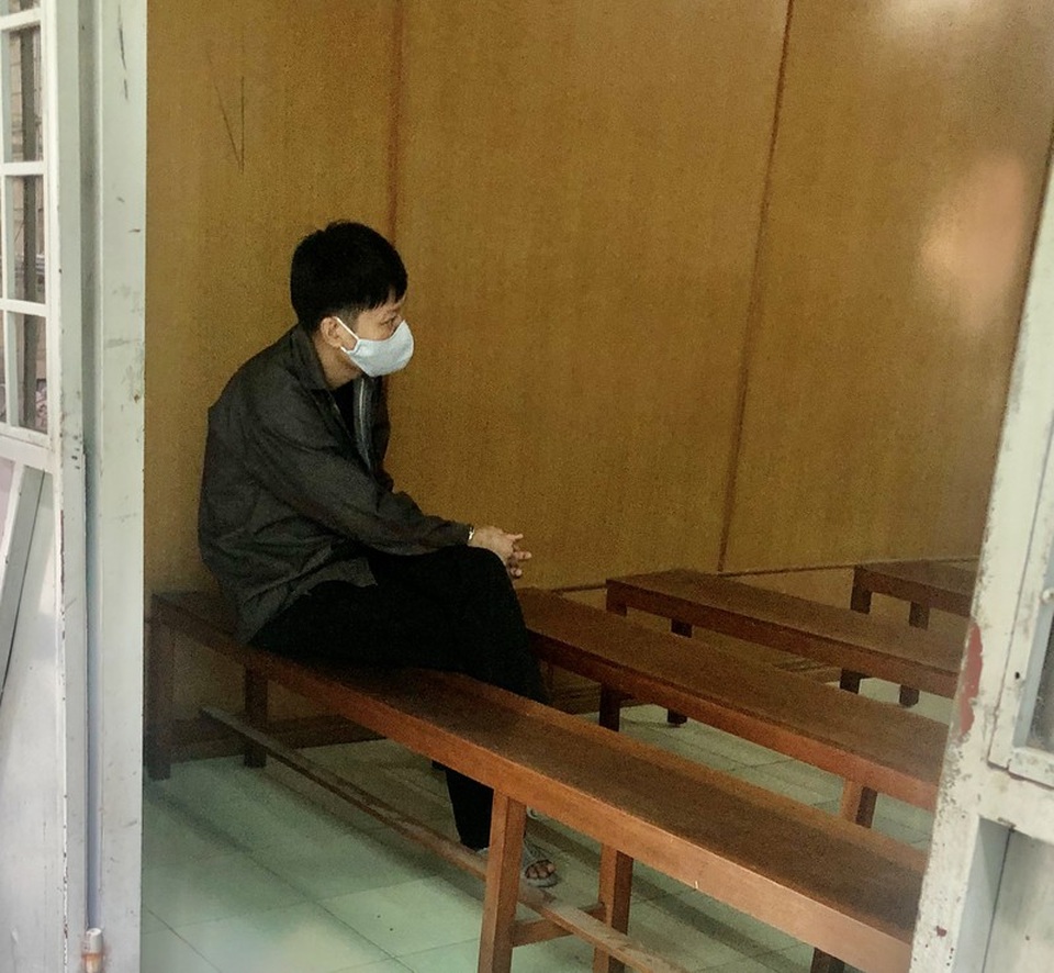 Cho khách Tây uống thuốc ngủ rồi đưa vào bệnh viện để cướp - 1 Cho khách Tây uống thuốc ngủ rồi đưa vào bệnh viện để cướp - 1