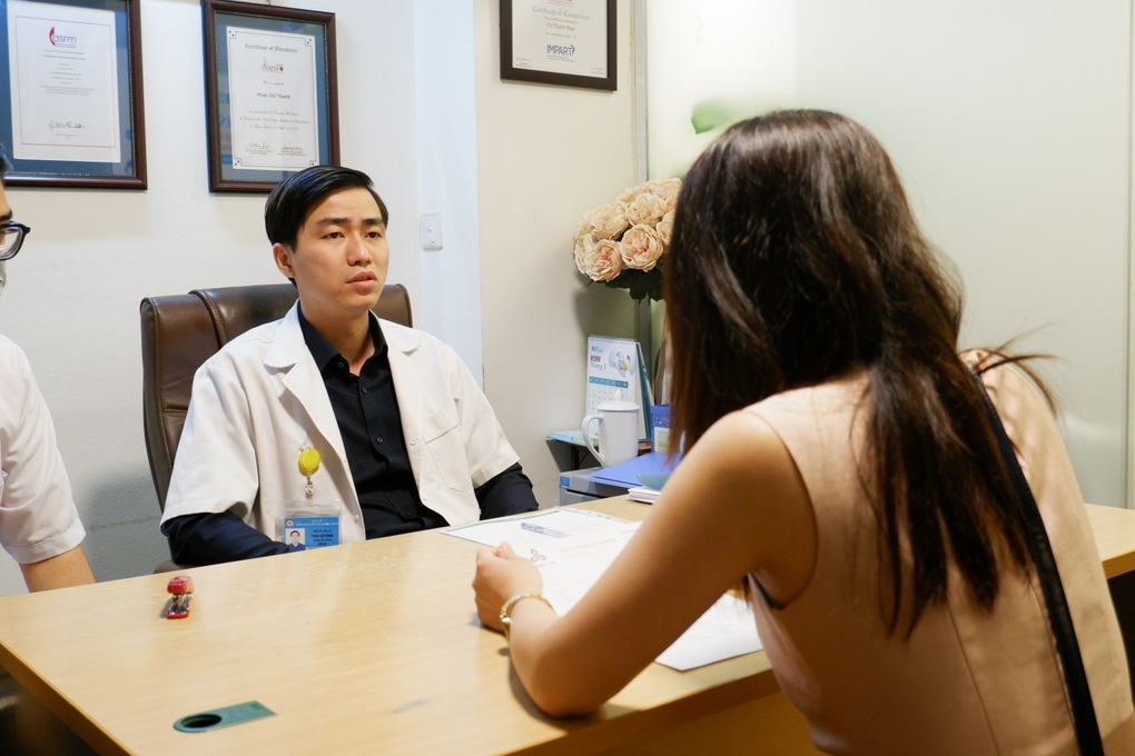 Chồng vụng chuyện ấy, nhiều chị em cầu cứu bác sĩ - 2 Chồng vụng chuyện ấy, nhiều chị em cầu cứu bác sĩ - 2