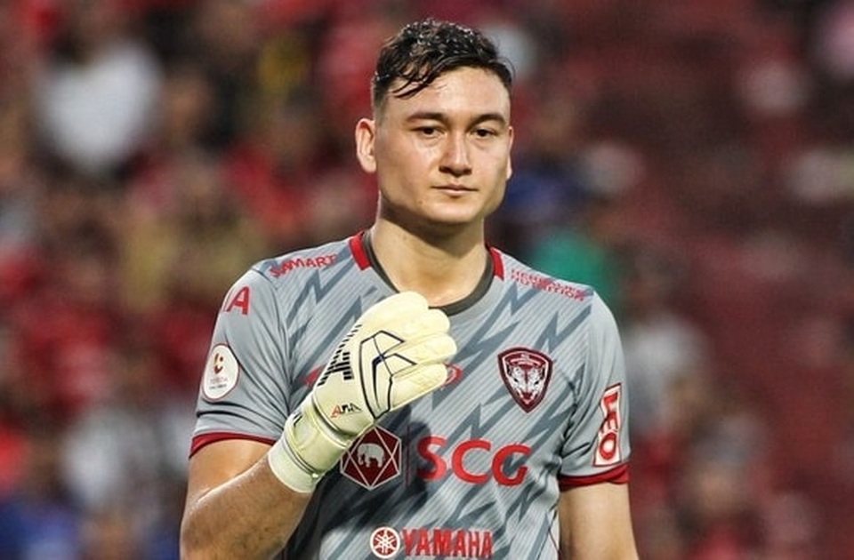 Đặng Văn Lâm lại xuất sắc, giúp Muangthong giữ sạch lưới - 1 Đặng Văn Lâm lại xuất sắc, giúp Muangthong giữ sạch lưới - 1