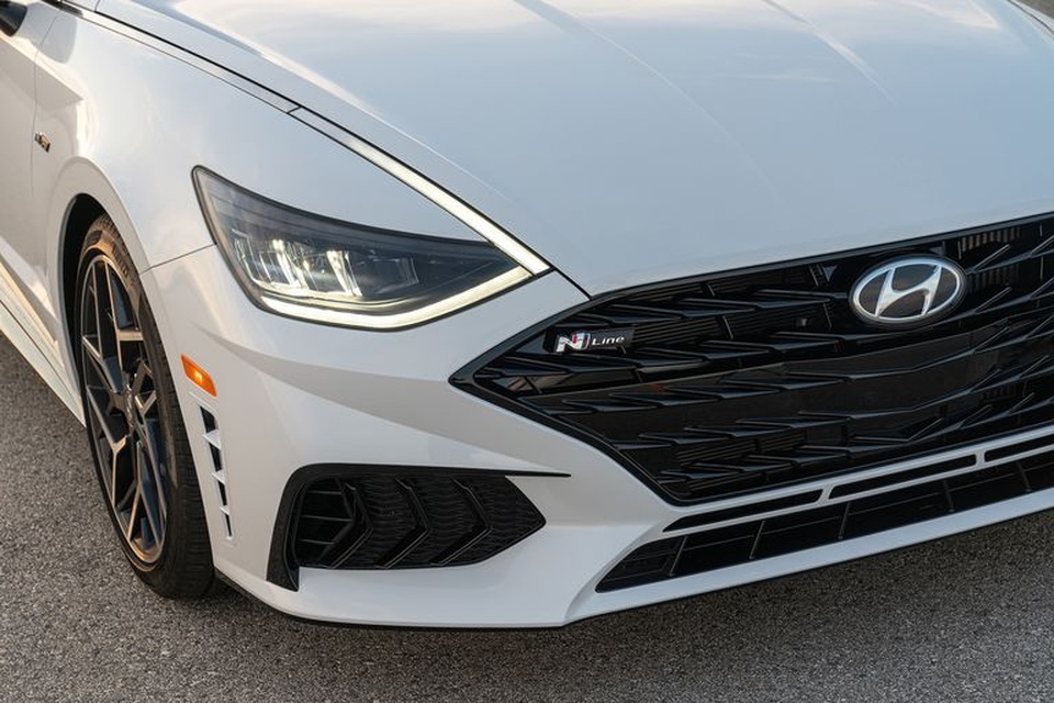 Hyundai Sonata 2021 có thêm phiên bản tính năng vận hành cao N-Line - 8 Hyundai Sonata 2021 có thêm phiên bản tính năng vận hành cao N-Line - 8