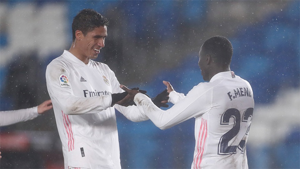 Đánh bại Getafe, Real Madrid chỉ còn kém Atletico 5 điểm - 5 Đánh bại Getafe, Real Madrid chỉ còn kém Atletico 5 điểm - 5