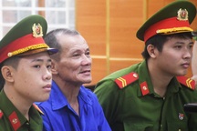 Kẻ gây thảm án chấn động Quảng Ngãi bật khóc khi nhắc đến bà nội