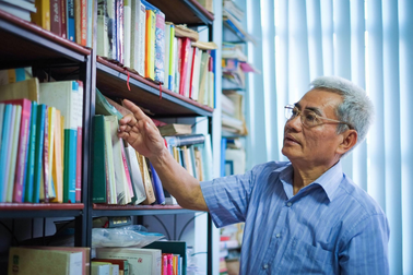 Tiễn biệt tác giả bài thơ "Mẹ vắng nhà ngày bão" - Nhà giáo ưu tú Đặng Hiển