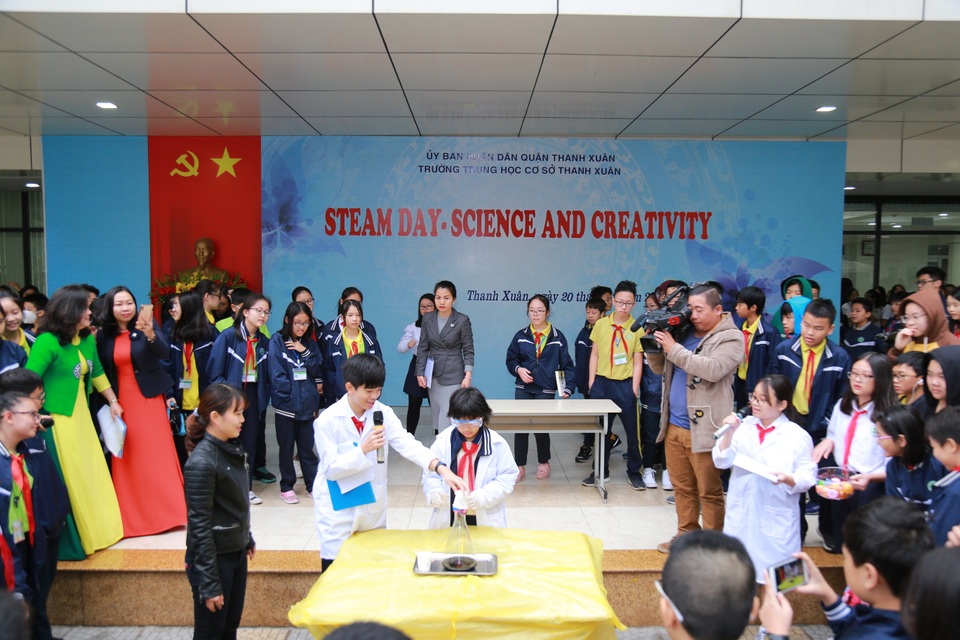 Trầm trồ, hứng thú với ngày hội STEAM ở một trường học Hà Nội - 1 Trầm trồ, hứng thú với ngày hội STEAM ở một trường học Hà Nội - 1