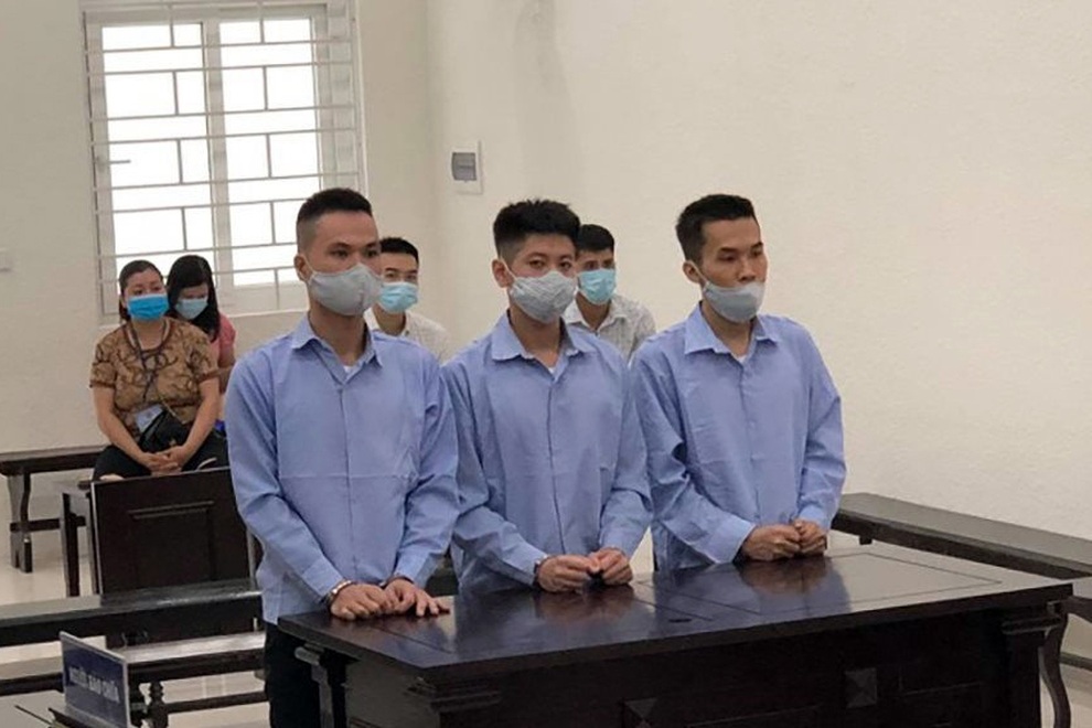 Hà Nội: Bắt cóc con nợ, đem ra nghĩa trang đánh đập - 1 Hà Nội: Bắt cóc con nợ, đem ra nghĩa trang đánh đập - 1