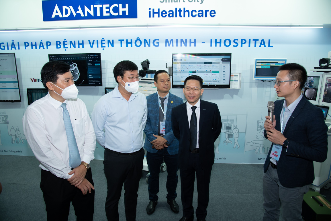 Đồng Tháp thúc đẩy chuyển đổi số trên quy mô toàn tỉnh - 2 Đồng Tháp thúc đẩy chuyển đổi số trên quy mô toàn tỉnh - 2