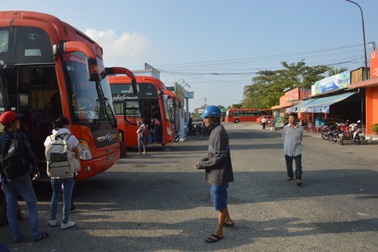 Sóc Trăng: Bến xe vắng khách mùng 5 Tết