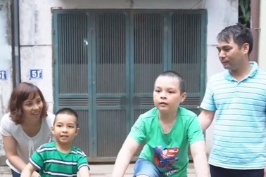 Ba lần ghép tế bào gốc của cậu bé ung thư máu