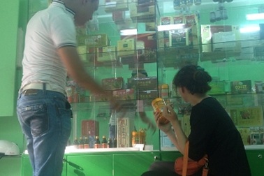 Siêu lợi nhuận từ hàng xách tay