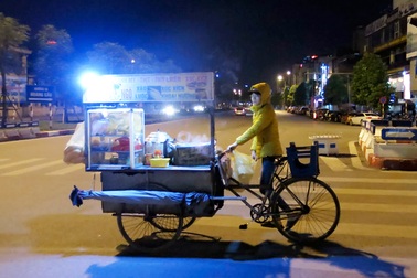 Mưu sinh trong đêm rét buốt