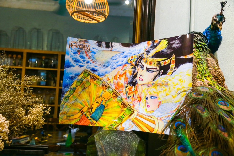 Đội mưa xếp hàng từ 5h, quyết săn lùng bộ truyện tuổi thơ Nữ hoàng Ai Cập - 11 Đội mưa xếp hàng từ 5h, quyết săn lùng bộ truyện tuổi thơ Nữ hoàng Ai Cập - 11