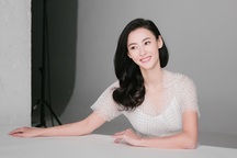 Trương Bá Chi đang hò hẹn với doanh nhân kém tuổi người Anh