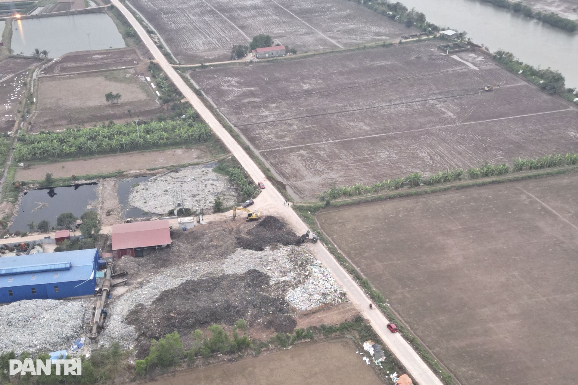 Kỳ 1: Bãi rác lộ thiên đe dọa vùng nuôi rươi ở Hải Phòng - 14 Kỳ 1: Bãi rác lộ thiên đe dọa vùng nuôi rươi ở Hải Phòng - 14