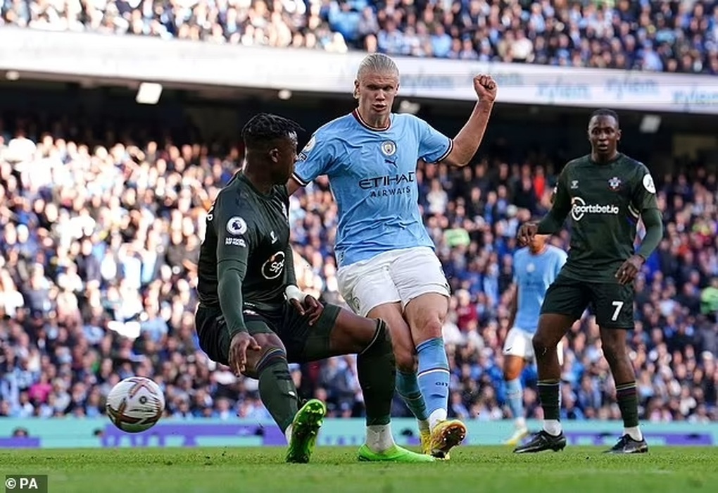 HLV Jurgen Klopp tiết lộ cách để ngăn chặn Erling Haaland - 1 HLV Jurgen Klopp tiết lộ cách để ngăn chặn Erling Haaland - 1