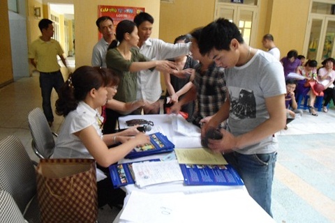 Thở phào khi mua được đơn dự tuyển vào Trường Thực Nghiệm