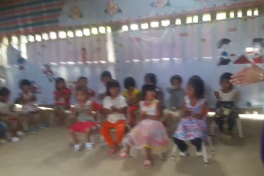 Lớp học đơn sơ ở núi rừng