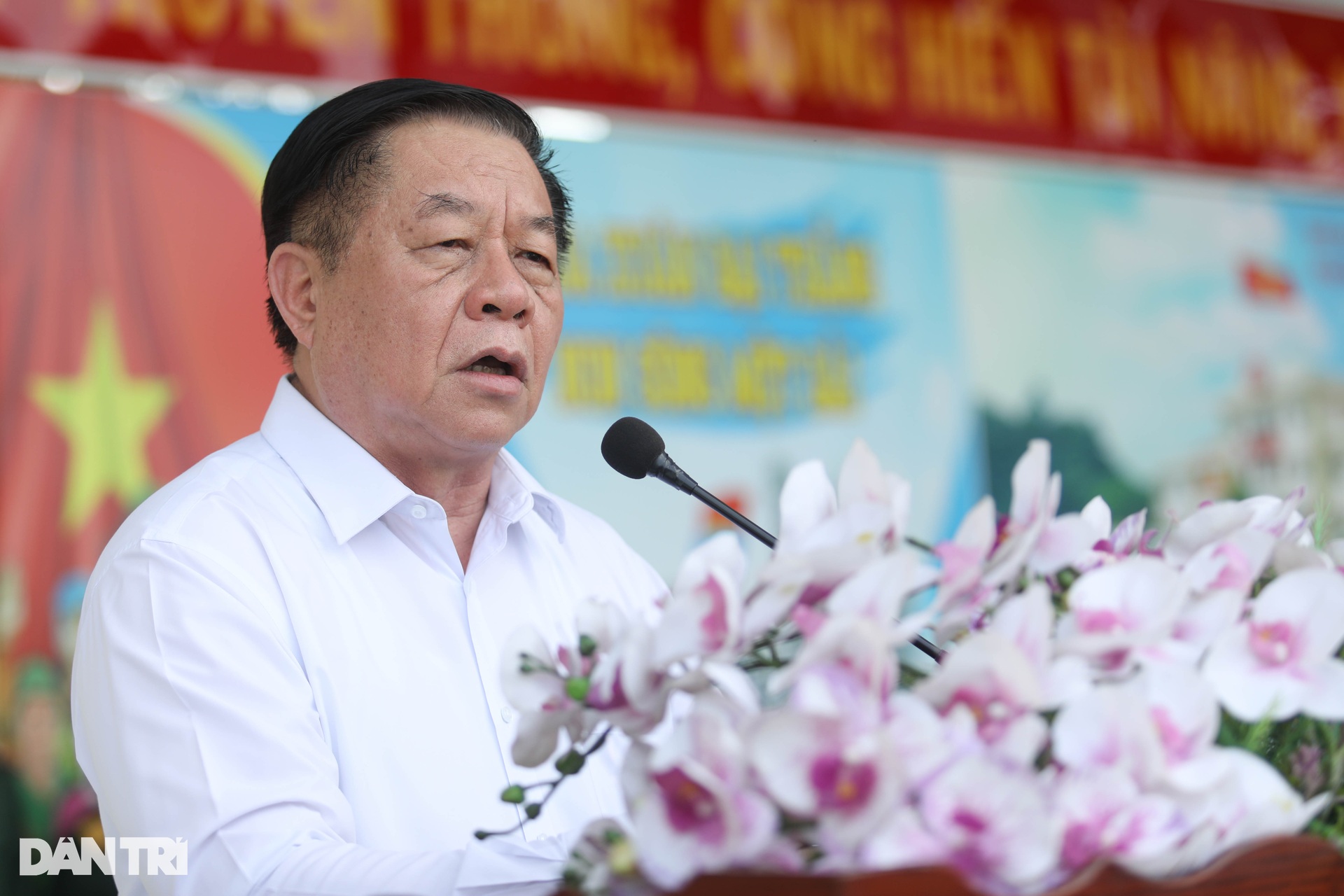 Ông Nguyễn Trọng Nghĩa thăm, động viên lực lượng tham gia diễu binh ở TPHCM - 5 Ông Nguyễn Trọng Nghĩa thăm, động viên lực lượng tham gia diễu binh ở TPHCM - 5