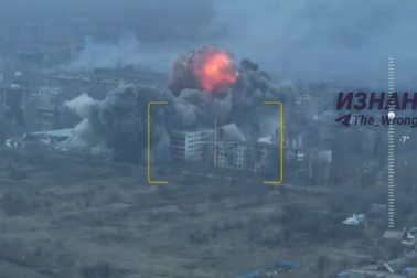 Vũ khí "đáng sợ nhất" của Nga san bằng pháo đài của Ukraine