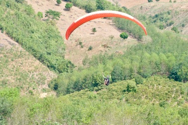 Phi công tử vong khi bay dù lượn: Quyên góp hỗ trợ gần 100 triệu đồng