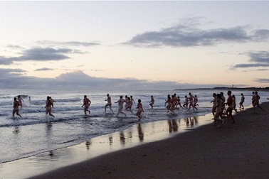 Lại “nóng” ý tưởng bãi tắm nude đầu tiên tại Hàn Quốc