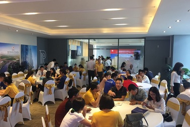Lễ khai trương căn hộ mẫu Roman Plaza thu hút hàng trăm khách tham dự