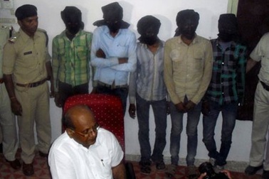 Ấn Độ công khai danh tính 6 nghi phạm cưỡng hiếp du khách Thụy Sĩ 