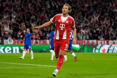 Harry Kane vượt mặt David Beckham, ghi dấu lịch sử Champions League