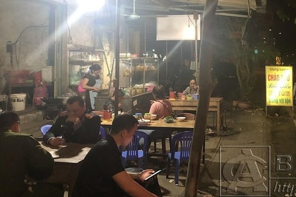 Vừa mãn hạn tù đã dùng dao chém người nhập viện - 1 Vừa mãn hạn tù đã dùng dao chém người nhập viện - 1