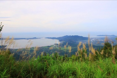 Trên đỉnh Vọng Hải Đài - Bạch Mã