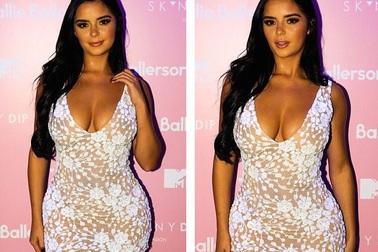 Đối thủ của Kim Kardashian ăn mặc gợi cảm dự sự kiện