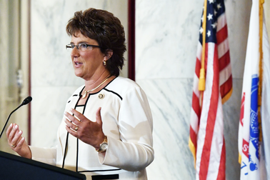 Nữ Hạ nghị sĩ Mỹ và 2 trợ lý qua đời vì tai nạn giao thông