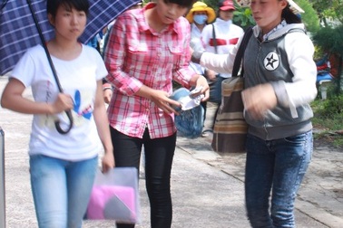 Vừa mổ ruột thừa, thí sinh vẫn gắng đi thi 