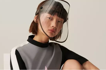 Hãng thời trang xa xỉ trình làng mặt nạ chống giọt bắn trị giá hơn 900 USD