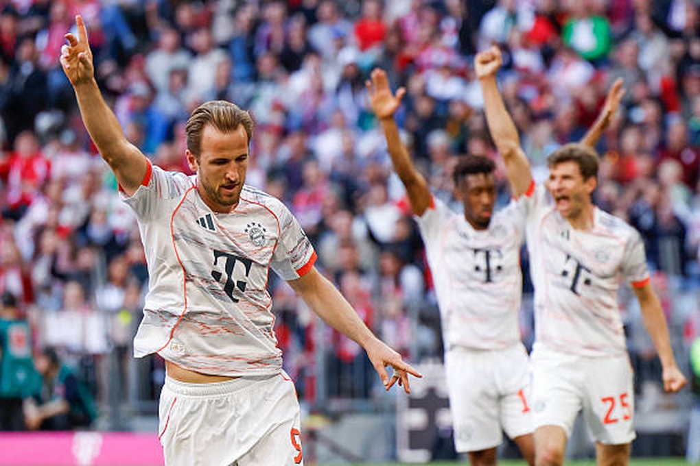 Kane ghi bàn, Muller nhận điều đặc biệt trong ngày đăng quang Bundesliga - 2 Kane ghi bàn, Muller nhận điều đặc biệt trong ngày đăng quang Bundesliga - 2