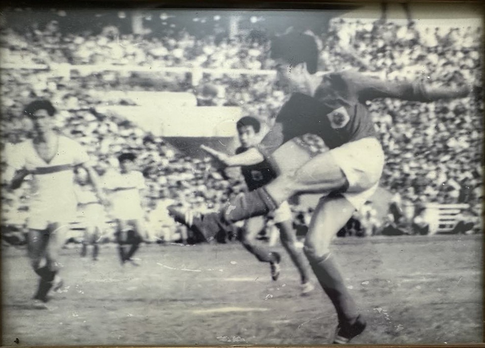 Ký ức đẹp về bàn thắng của HLV Mai Đức Chung sau ngày đất nước thống nhất - 2 Ký ức đẹp về bàn thắng của HLV Mai Đức Chung sau ngày đất nước thống nhất - 2