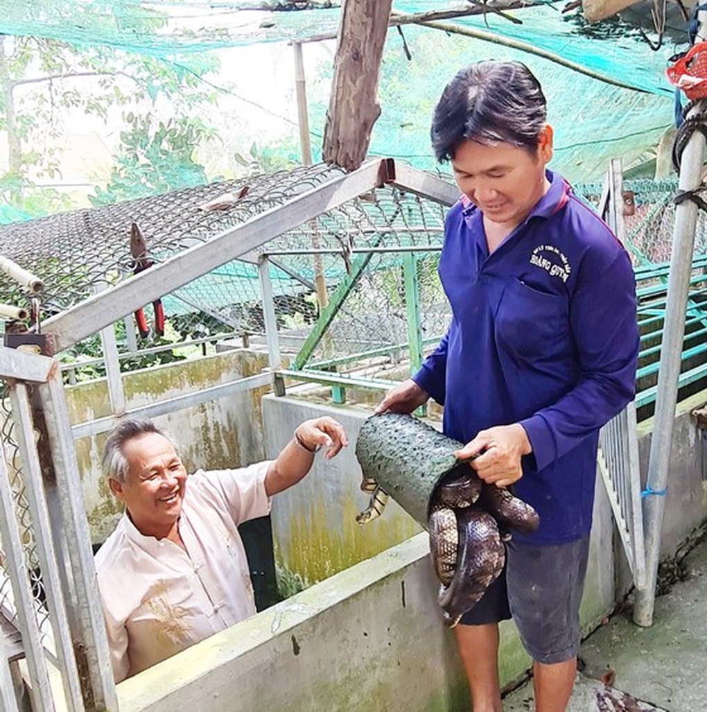 Tỷ phú chân đất là diễn viên nhí trong phim Cánh đồng hoang xưa - 1 Tỷ phú chân đất là diễn viên nhí trong phim Cánh đồng hoang xưa - 1