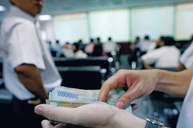 “Gom” bluechips, VN-Index lên sát 530 điểm