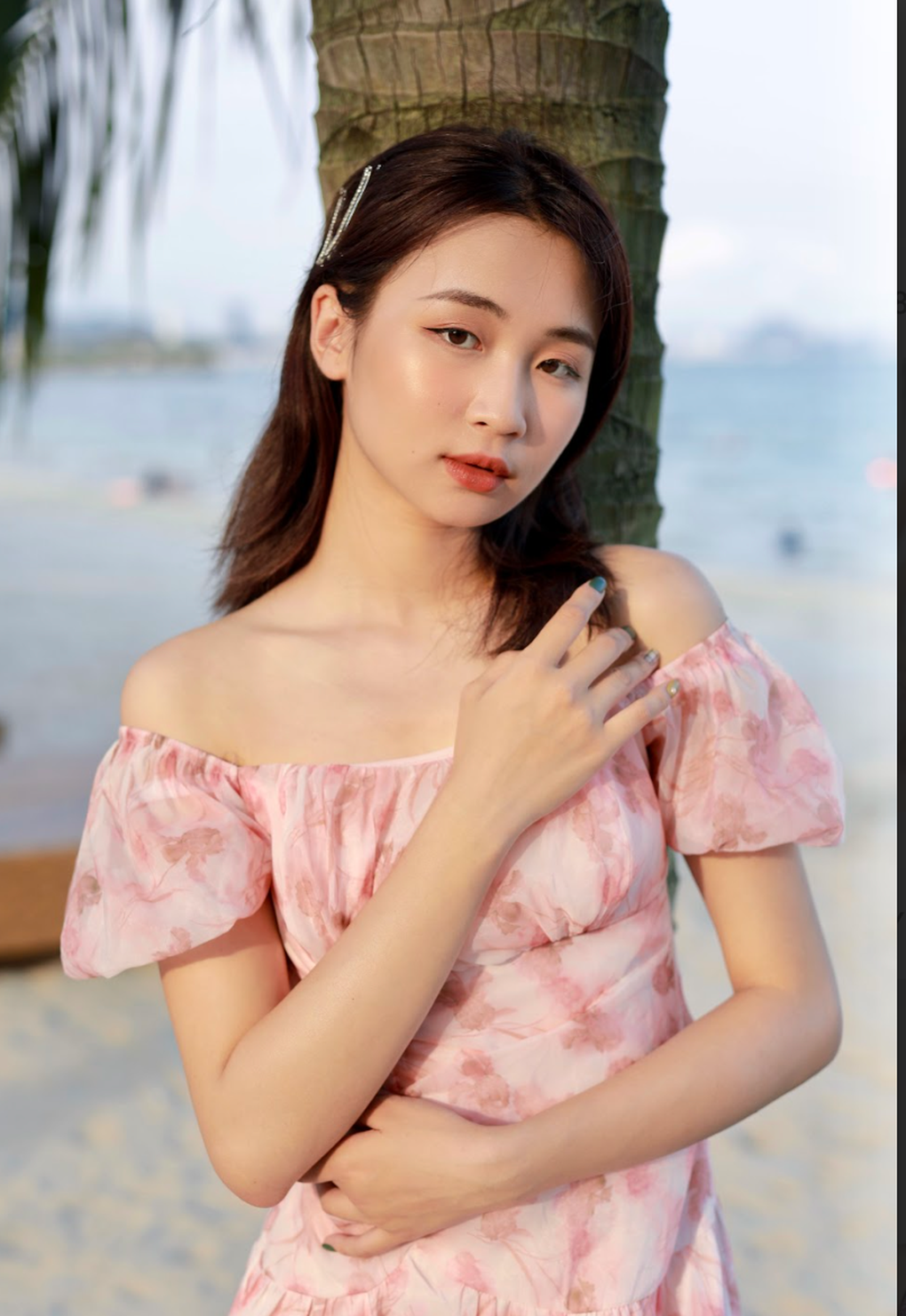 Á khôi Du lịch Tây Bắc sở hữu nhan sắc ngọt ngào, muốn thử sức làm MC - 5 Á khôi Du lịch Tây Bắc sở hữu nhan sắc ngọt ngào, muốn thử sức làm MC - 5