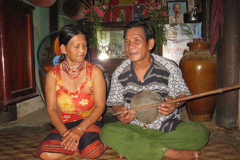 Huyền thoại anh hùng Cơtu Alăng Bảy (kỳ 2)