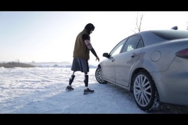 Bị mất cả chân và tay vẫn… drift