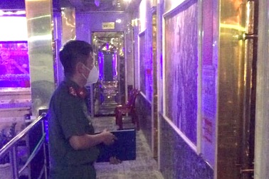 Kiểm tra hàng loạt quán karaoke ở Bình Dương, nhiều cơ sở vi phạm