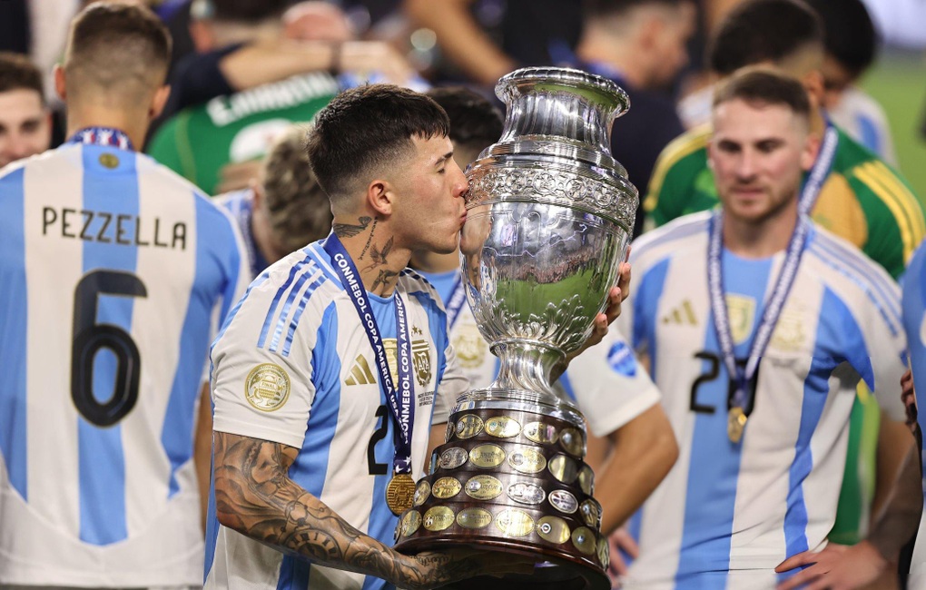 Chelsea lên án lời hô hào phân biệt chủng tộc của Enzo Fernandez - 1 Chelsea lên án lời hô hào phân biệt chủng tộc của Enzo Fernandez - 1