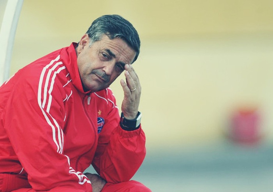 HLV Mourinho sử dụng trợ lý từng bị sa thải tại... V-League - 1