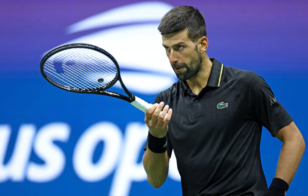 Liên tục cần trị liệu y tế, Djokovic vẫn thắng nhanh tại US Open - 2 Liên tục cần trị liệu y tế, Djokovic vẫn thắng nhanh tại US Open - 2
