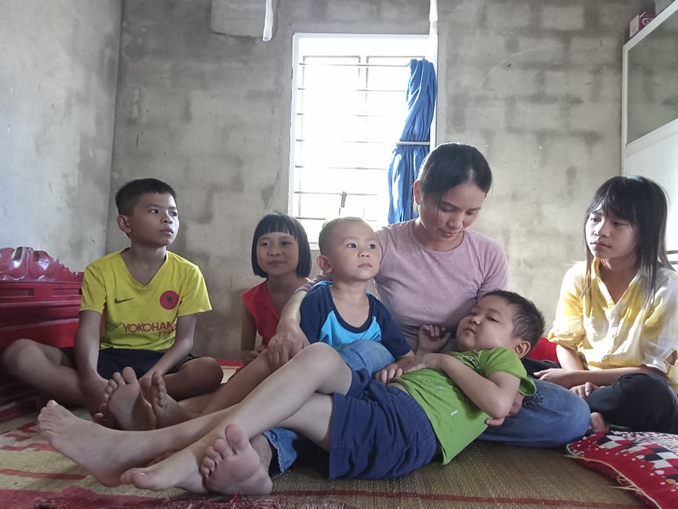 Thương cậu bé vừa nhập học đã phải xa trường chống chọi với bệnh ung thư - 1 Thương cậu bé vừa nhập học đã phải xa trường chống chọi với bệnh ung thư - 1