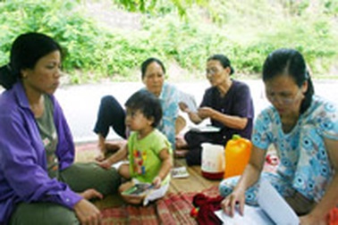 Các bị cáo quanh co chối tội