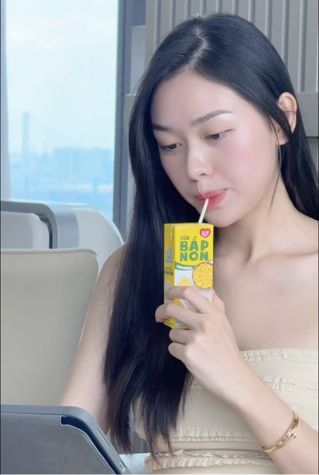 Yêu bản thân giữa bộn bề áp lực - 2 Yêu bản thân giữa bộn bề áp lực - 2